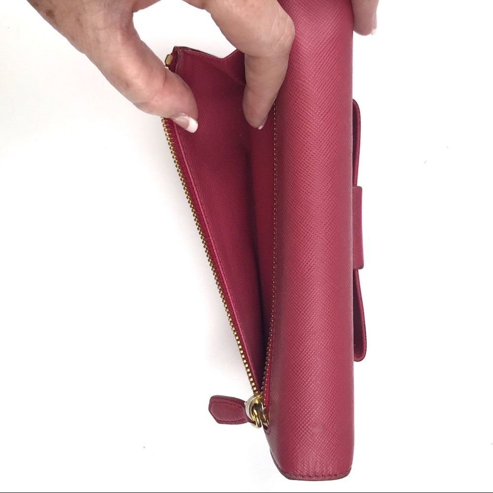 PRADA Wallet Fiocco Bow Peonia Pink Saffiano Lux Leather Gold Hardware - Picture 4 of 14